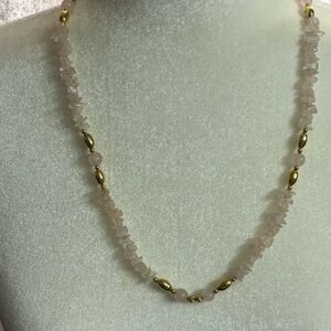 EUC Rose Quartz Neckkace